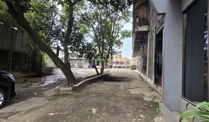 Warehouse for Sale in Dikopo Permai, Near Toll Gate Entrance Warehouse for Sale in Dikopo Permai, Near Toll Gate Entrance