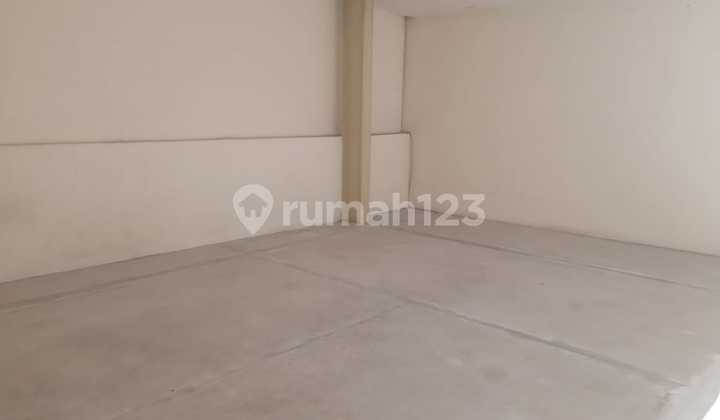 For Rent Commercial Space Cihampelas Main Road Suitable for Business