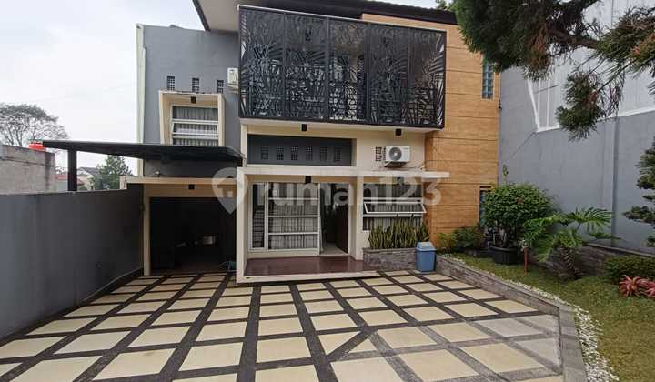 Disewakan/Dijual Rumah Villa Mewah Padasuka Full Furnished