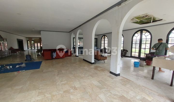 Disewakan & Dijual Tanah dan Bangunan Sayap Setiabudi