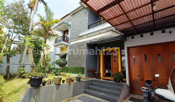 Dijual Rumah Disariwangi Bangunan Modern Minimalis