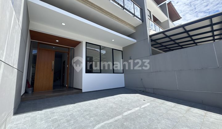 Dijual Rumah Baru Mekarwangi Bangunan Siap Huni