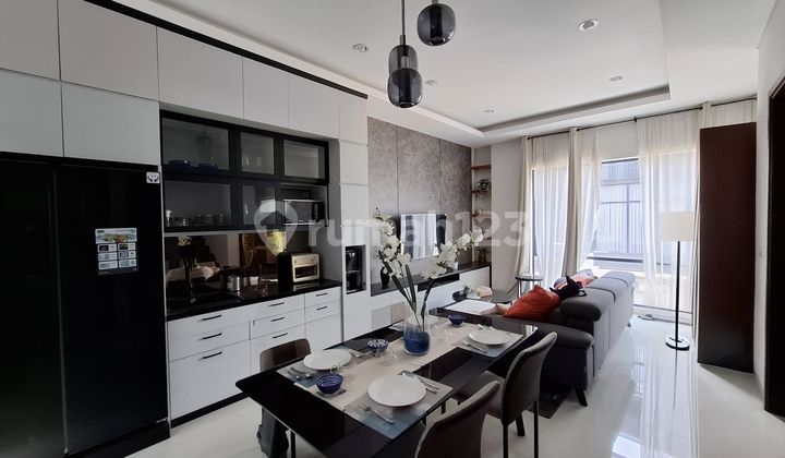 Dijual Rumah Baru Setraduta Fully Furnished