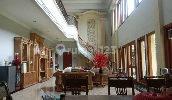 Dijual Rumah Mewah Batununggal Mainroad Full Furnished