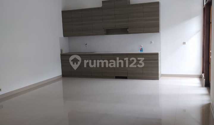 Dijual Rumah Digegerkalong Hilir Lokasi Strategis 2