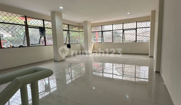 Ruko di Komplek ITC Roxy Mas Ukuran 6 x 16 Siap Pakai