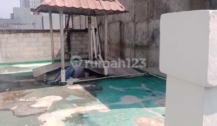 House in Grogol Size 20 x 12 Ready to Occupy