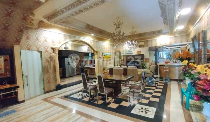 Rumah di PIK Ukuran 10 x 20 Furnished