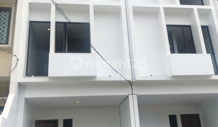 Brand New House in Muara Karang, Size 4 X 15