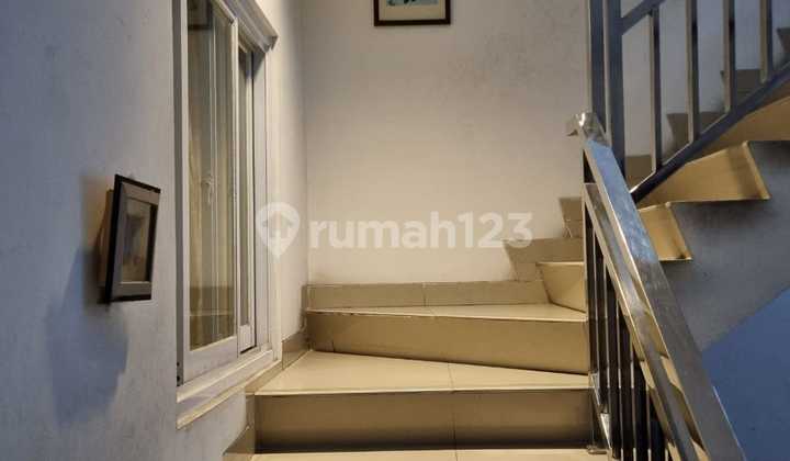 Beautiful House in Kelapa Gading Size 6 x 20 2