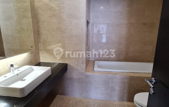 Apartemen Royal Suites Ukuran 140 m2 Fully Furnished