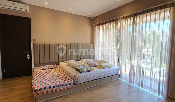 Rumah di Golf Island Ukuran 10 x 15 Semi Furnished 2