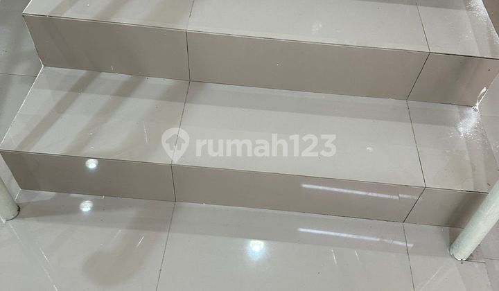 Shop House in ITC Roxy Mas Complex, Size 6 x 16, Ready to Use 2