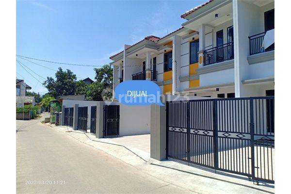 Rumah baru 2 lantai Ready stock jatikramat bekasi  2