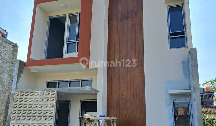 Rumah 2 Lantai Baru Unfurnished SHM di Sumber Jaya , Bekasi 1