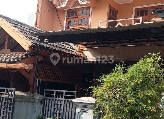 Rumah asri terawat dekat summarecon Bekasi utara Rumah asri terawat dekat summarecon Bekasi utara