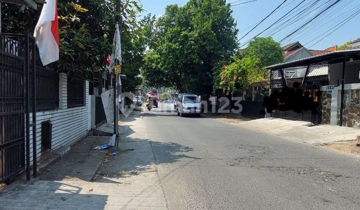 Rumah Strategis Cocok Untuk Usaha Dekat Galaxy Bekasi 