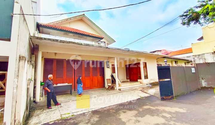 Rumah Klasik Luas Murah Area Elit Strategis Di Kemang selatan Jakarta Selatan