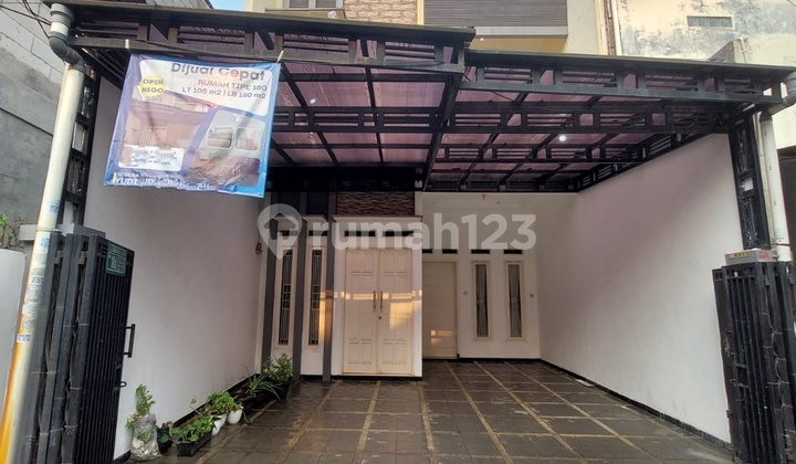 Nice Affordable Strategic House in East Pejaten Near Pasar Minggu Station South Jakarta