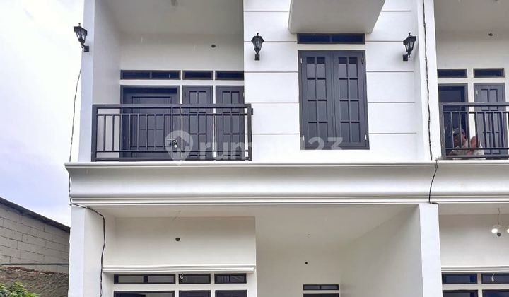Rumah Baru Minimalis 2 Lantai Plus Rooftop Strategis di Condet Raya Jakarta Timur Rumah Baru Minimalis 2 Lantai Plus Rooftop Strategis di Condet Raya Jakarta Timur