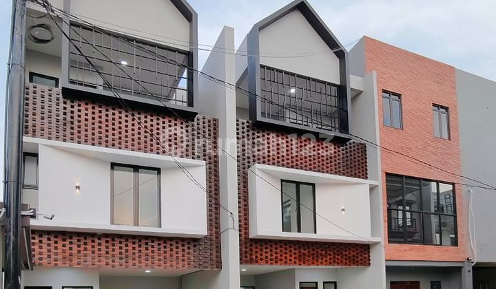 RUMAH BARU MODERN 3 LANTAI CLUSTER MINIMALIS STRATEGIS DI JATIPADANG DEKAT PEJATEN VILLAGE JAKSEL RUMAH BARU MODERN 3 LANTAI CLUSTER MINIMALIS STRATEGIS DI JATIPADANG DEKAT PEJATEN VILLAGE JAKSEL