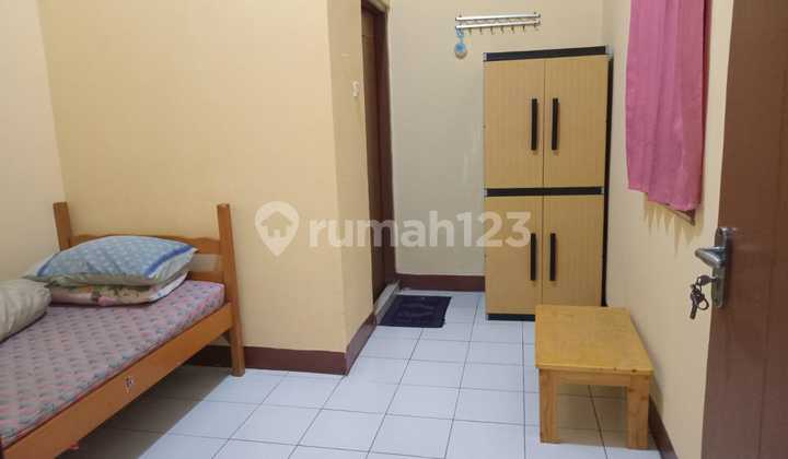 Affordable Boarding House Strategically Located Near Pancasila University Jagakarsa, South Jakarta 2