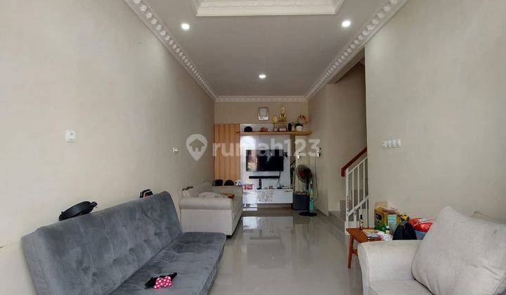 Rumah Bagus Classic Modern 2,5 Lantai Cluster Strategis Di Gedong Pasar Rebo Jakarta Timur Murah 2