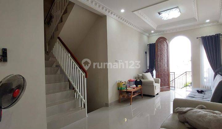 Rumah Bagus Classic Modern 2,5 Lantai Cluster Strategis Di Gedong Pasar Rebo Jakarta Timur 2