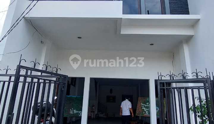 Shophouse & Affordable Strategic Residential on the Side of Angkot Main Road in Jagakarsa Near Istn 2