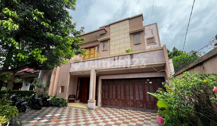 Rumah Luas Asri Murah Strategis di Batu Ampar Condet Jakarta Timur Ada Swimming Pool Rumah Luas Asri Murah Strategis di Batu Ampar Condet Jakarta Timur Ada Swimming Pool