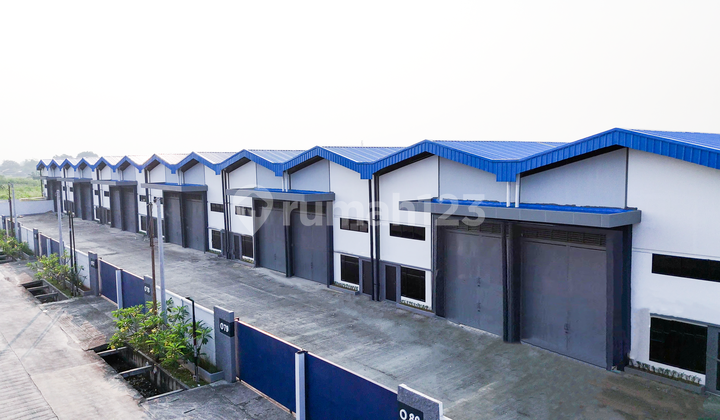 Disewakan Gudang Tangerang Parkir Luas Halaman Tertutup Dekat Bandara Soekarno Hatta Disewakan Gudang Tangerang Parkir Luas Halaman Tertutup Dekat Bandara Soekarno Hatta