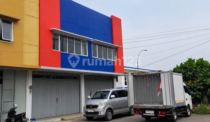 Commercial Shop on Main Road Sawangan Depok Commercial Shop on Main Road Sawangan Depok