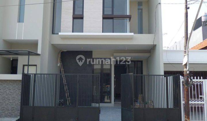 D122. Dijual Rumah Bagus Modern Minimalis Medokan Asri Barat 2