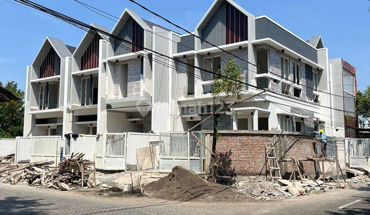 D147. Dijual Rumah Baru Gress Model Scandinavian Tenggilis Sangat Dekat Raya Prapen jemursari 2