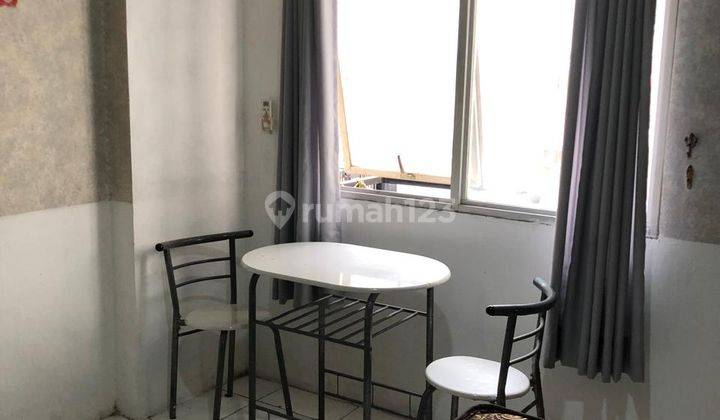 ruang makan studio semi furnish apartemen gateway