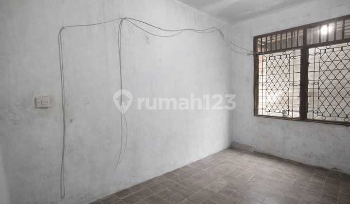 Dijual Rumah Luas di Pondok Melati Bekasi Dijual Rumah Luas di Pondok Melati Bekasi