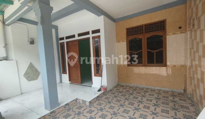 Dijual Rumah 2 Lantai di Duta Harapan Bekasi Utara 2