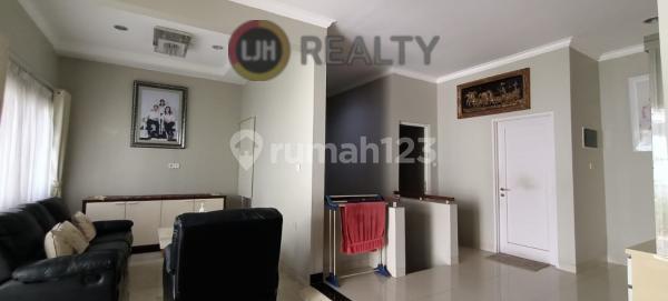 Dijual Rumah Furnish Dekat Mall Galaxy Bekasi Selatan 2