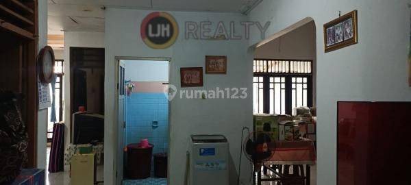 Dijual Rumah Strategis Bebas Banjir di Galaxy Bekasi Selatan 2