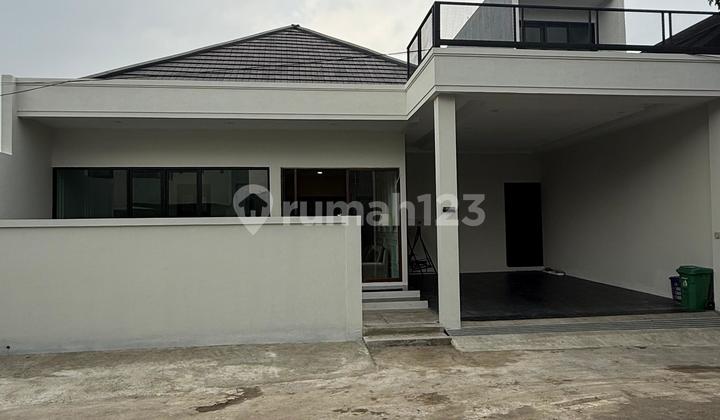 Luxury New House in Batununggal Area
