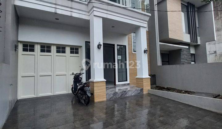 Rumah bangunan baru mewah di batununggal 1