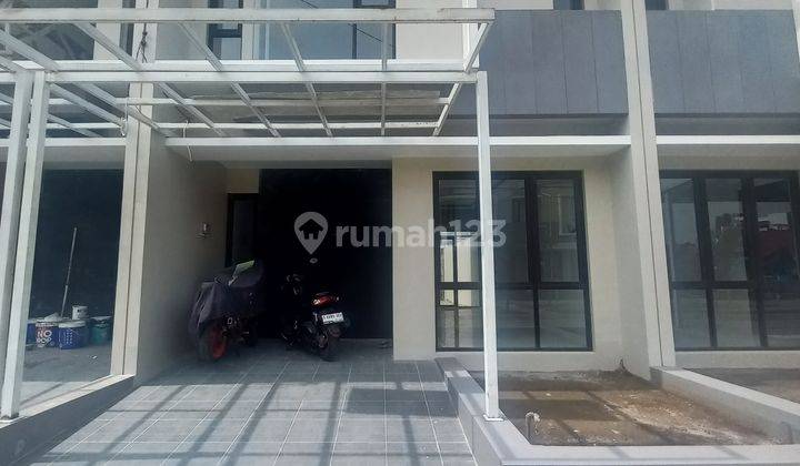 Rumah bangunan baru di kluster antapani 1