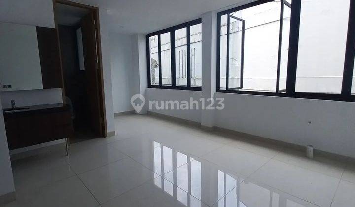 Rumah bangunan baru di pasteur splitch level 4 lantai 2