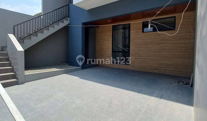 Rumah baru bangunan minimalis di setraduta grande 1