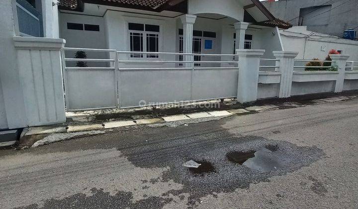 Rumah luas di bandung tengah buah batu 1