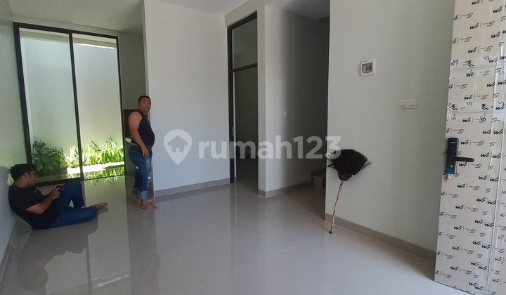 Rumah Bangunan Baru Minimalis Di Batu Indah 2