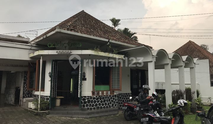 Rumah Bangunan Belanda Deket Gedung Sate 1