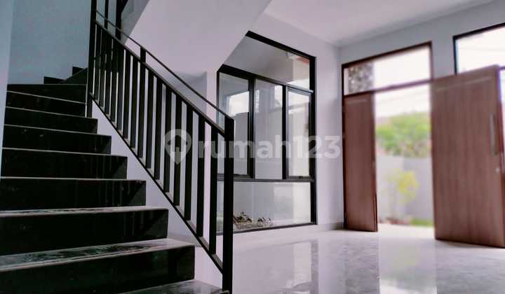 Rumah Minimalis Mewah di Turangga Buah Batu 2