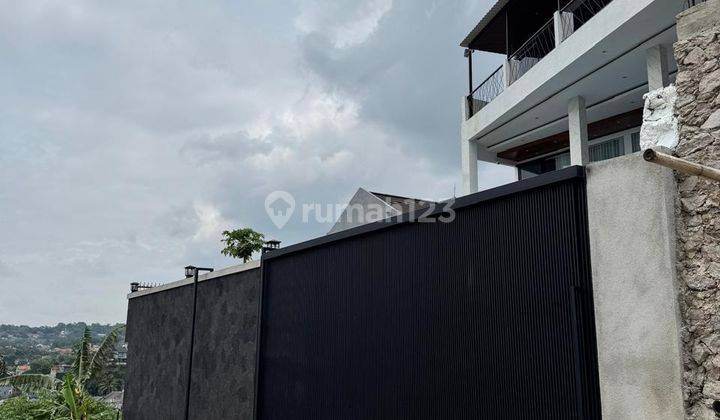 Villa Plus Rumah Kolam Renang Minimal Dua Tahun Sewa 2