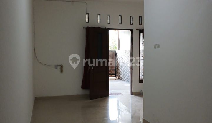 Single-Story House in Arcamanik 2